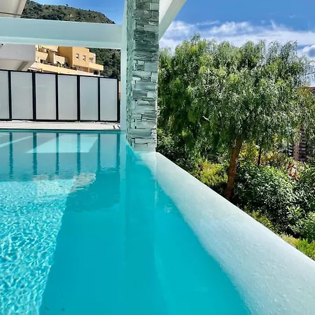 New With Infinite Pool Monaco Prázdninový dům *